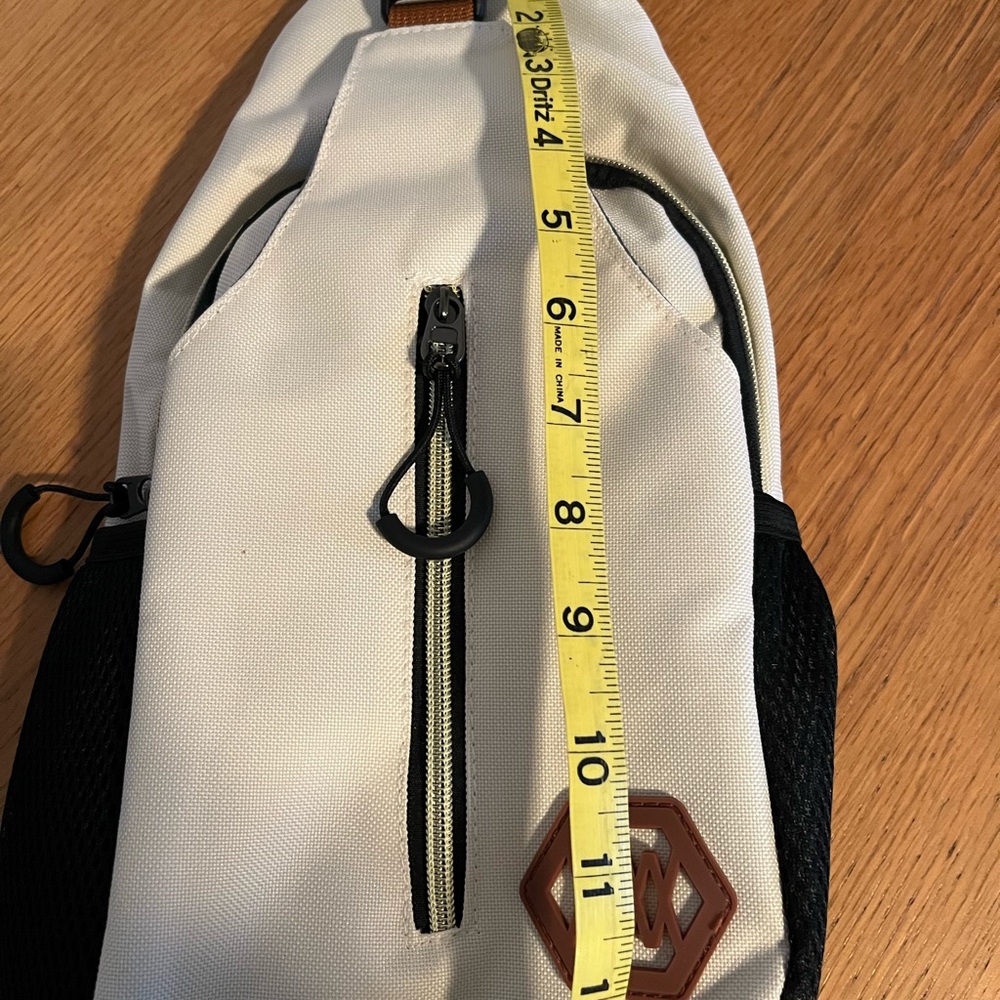 Messenger bag. - Picture 7 of 7